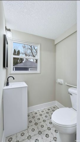 4405 Marquette Drive, Fort Wayne, IN 46806