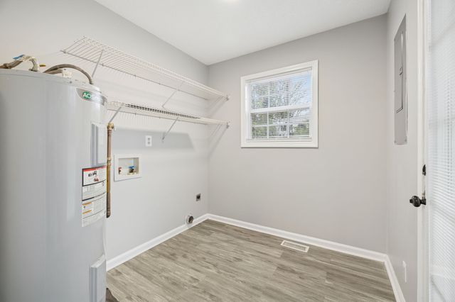 422 Glenn St, Clarksville, TN 37040