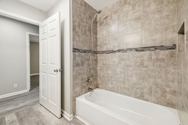 422 Glenn St, Clarksville, TN 37040