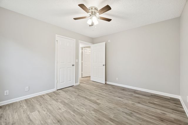 422 Glenn St, Clarksville, TN 37040