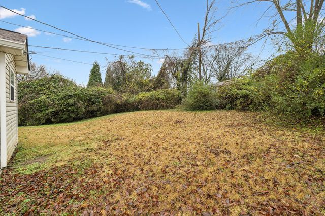 422 Glenn St, Clarksville, TN 37040