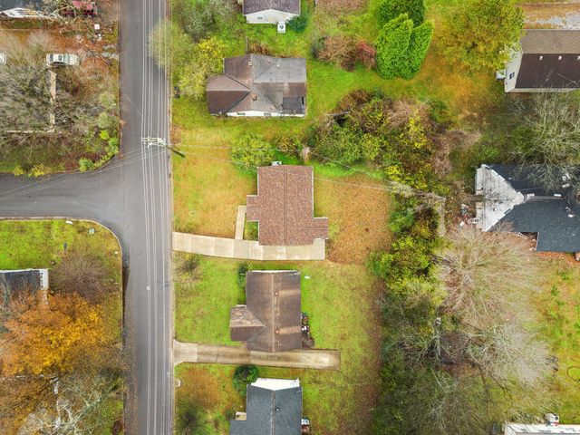 422 Glenn St, Clarksville, TN 37040