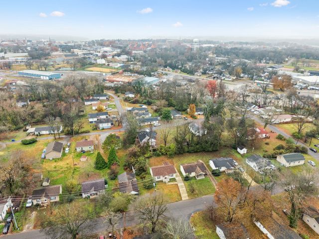 422 Glenn St, Clarksville, TN 37040