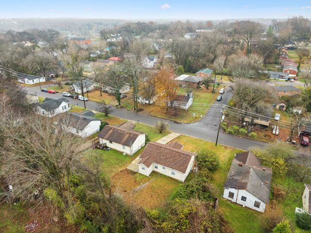 422 Glenn St, Clarksville, TN 37040