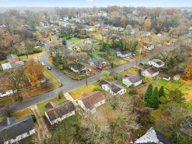 422 Glenn St, Clarksville, TN 37040