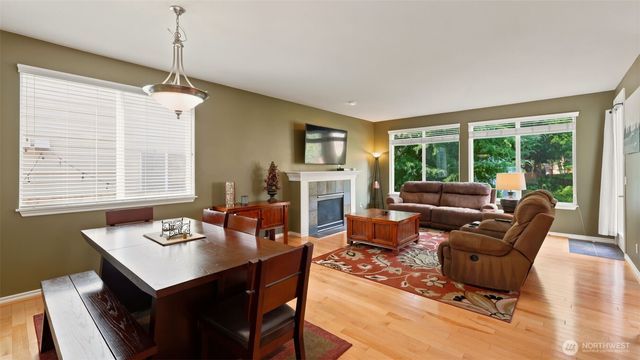 24610 SE 278th Street, Maple Valley, WA 98038