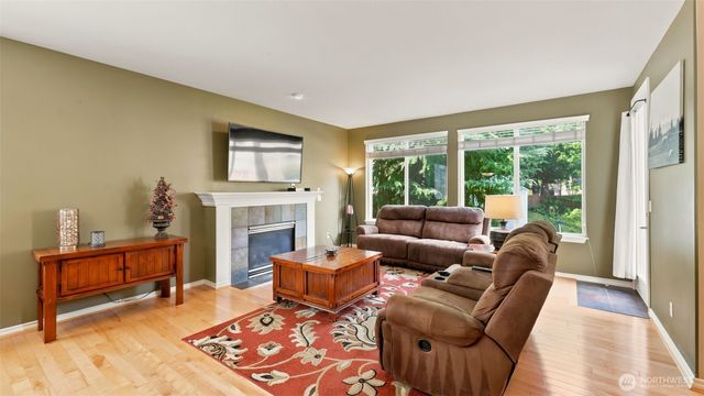 24610 SE 278th Street, Maple Valley, WA 98038