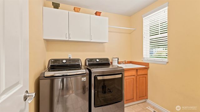 24610 SE 278th Street, Maple Valley, WA 98038