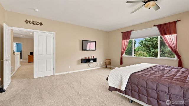 24610 SE 278th Street, Maple Valley, WA 98038