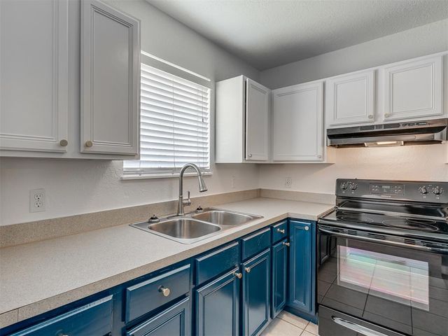 1608 NW 7th Street, Oklahoma City, OK 73106