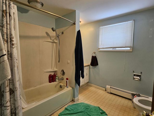 309 W Montezuma Avenue, Houghton, MI 49931