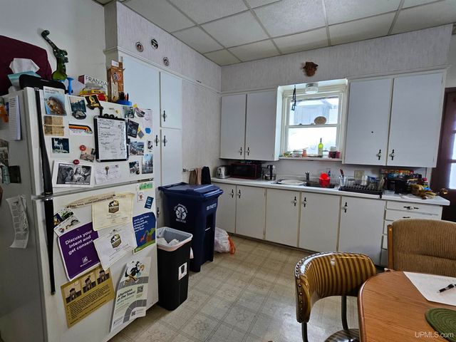 309 W Montezuma Avenue, Houghton, MI 49931