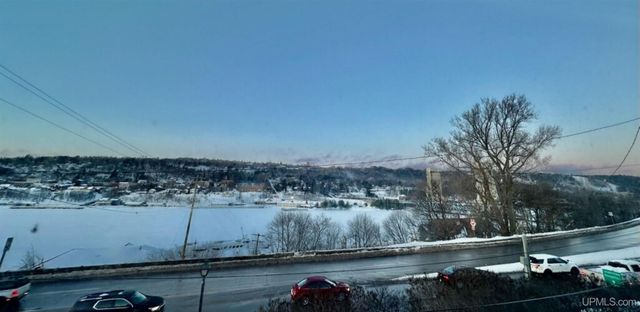 309 W Montezuma Avenue, Houghton, MI 49931