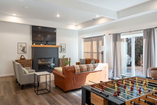 365 Majestic Drive, Branson, MO 65616