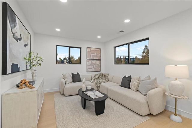 104 Hardy Avenue, Campbell, CA 95008