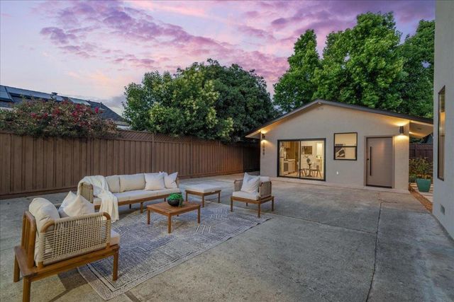 104 Hardy Avenue, Campbell, CA 95008