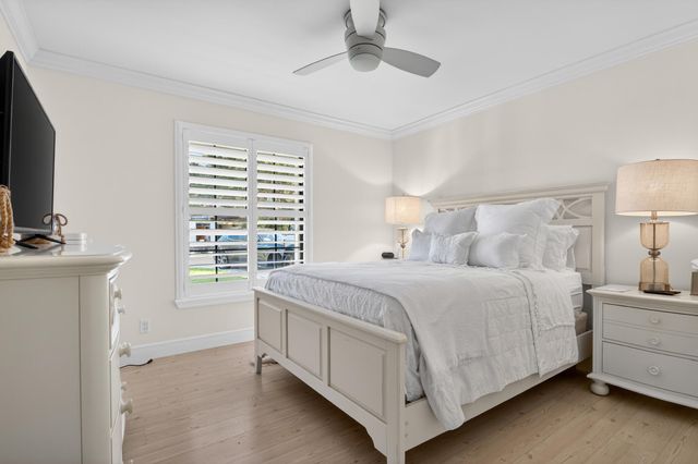 11340 BRIARWOOD Place, North Palm Beach, FL 33408
