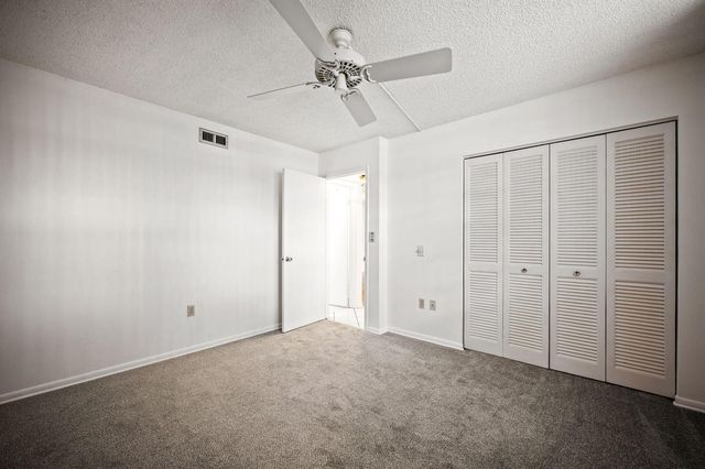 900 Colony Point Circle 121, Pembroke Pines, FL 33026