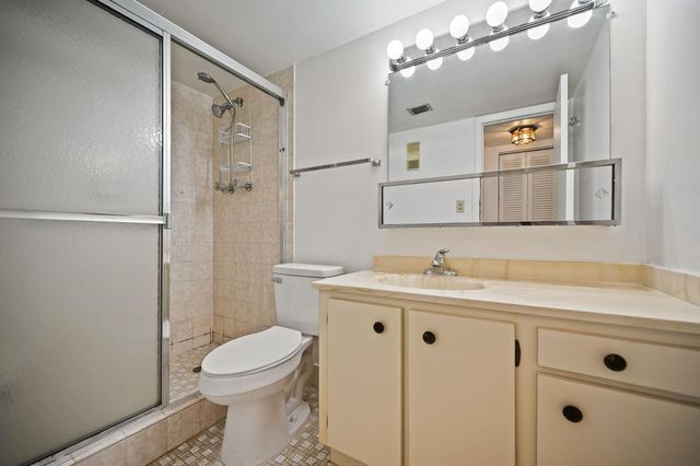 900 Colony Point Circle 121, Pembroke Pines, FL 33026