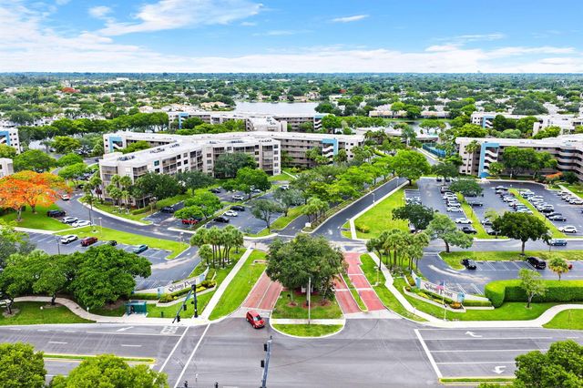 900 Colony Point Circle 121, Pembroke Pines, FL 33026
