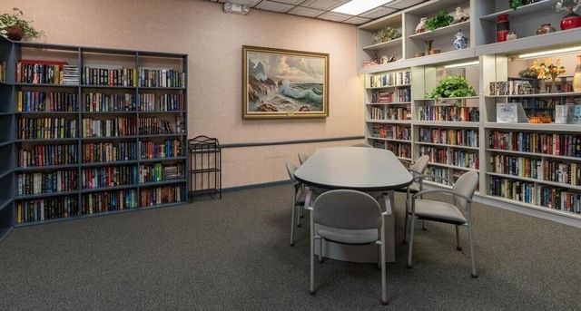 900 Colony Point Circle 121, Pembroke Pines, FL 33026