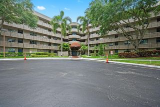 900 Colony Point Circle 121, Pembroke Pines, FL 33026