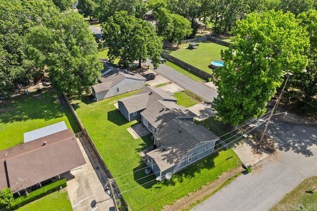 902-906 Dismukes Avenue, Lonoke, AR 72086