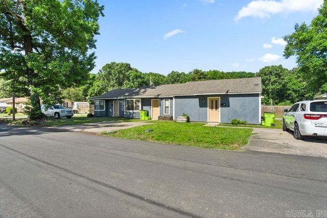 902-906 Dismukes Avenue, Lonoke, AR 72086