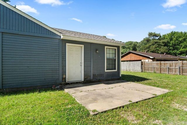 902-906 Dismukes Avenue, Lonoke, AR 72086