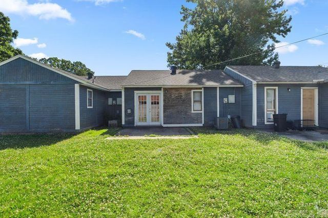 902-906 Dismukes Avenue, Lonoke, AR 72086