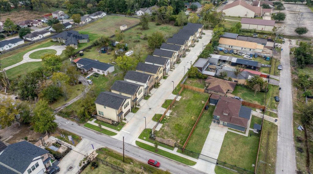 3004 Mansfield Street, Houston, TX 77091