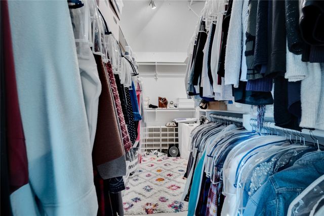 530 Queens Way, Grand Prairie, TX 75052