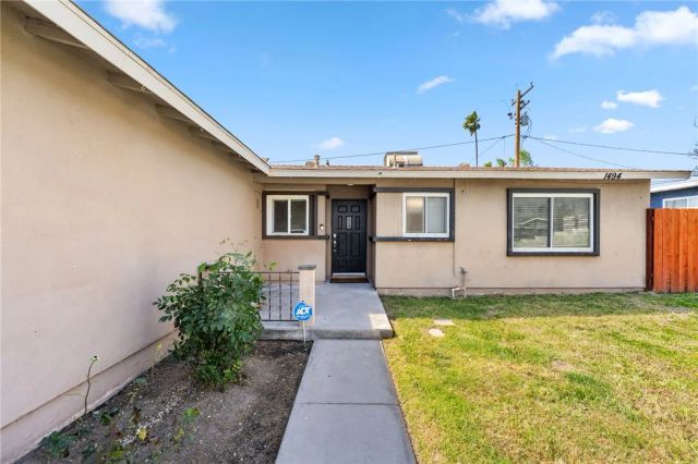 1494 Blythe, Highland, CA 92346