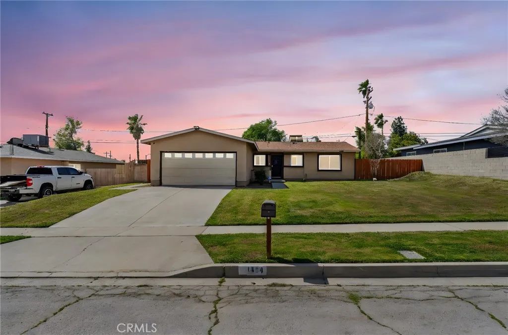 1494 Blythe, Highland, CA 92346