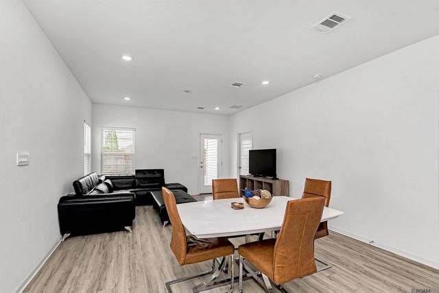 8009 Derick Ave, Baton Rouge, LA 70820