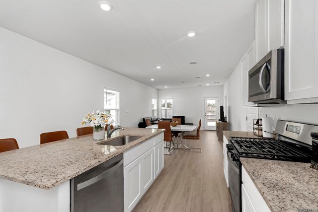 8009 Derick Ave, Baton Rouge, LA 70820