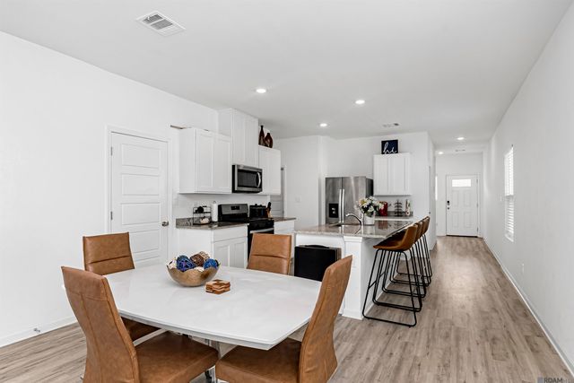 8009 Derick Ave, Baton Rouge, LA 70820