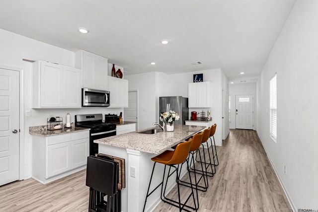 8009 Derick Ave, Baton Rouge, LA 70820