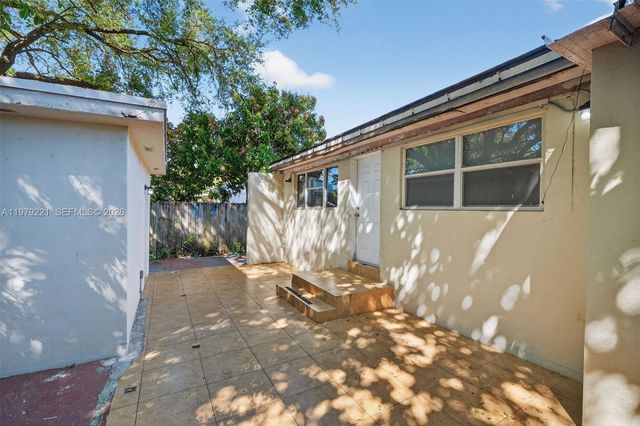 1980 SW 32nd Ave, Miami, FL 33145