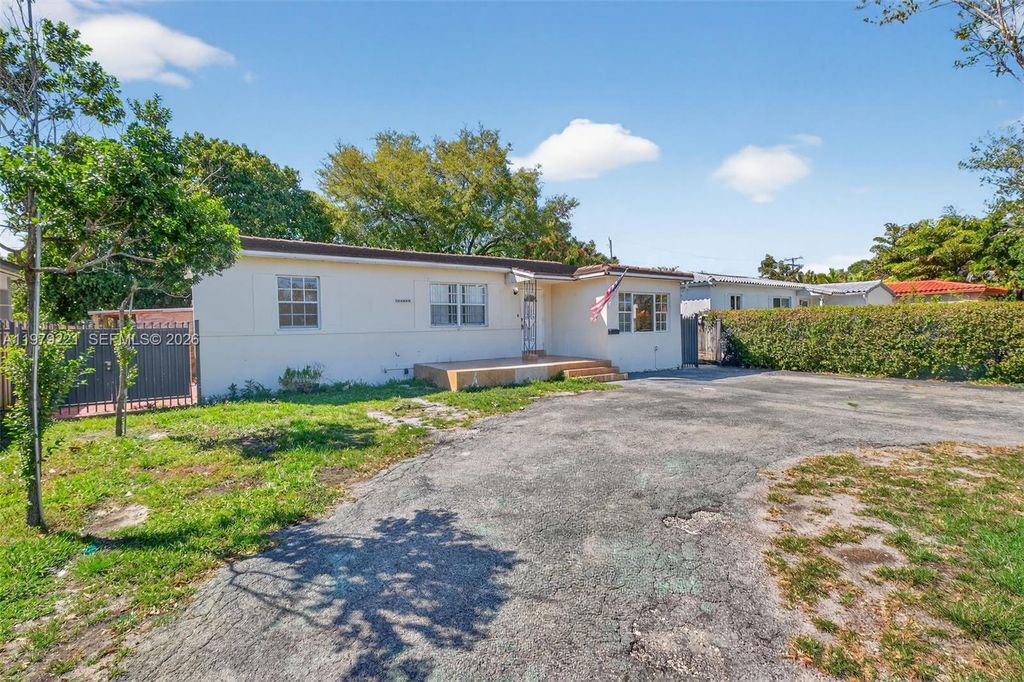 1980 SW 32nd Ave, Miami, FL 33145