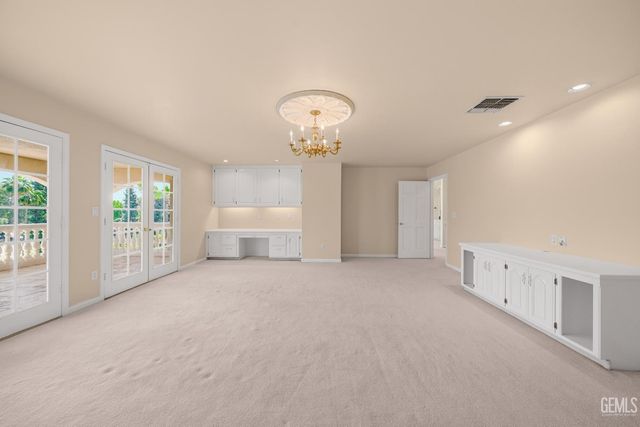 3916 Pinehurst Drive, Bakersfield, CA 93306