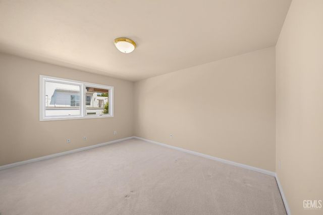 3916 Pinehurst Drive, Bakersfield, CA 93306