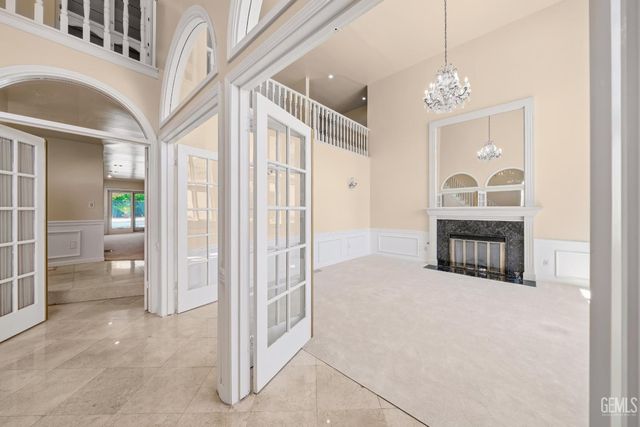 3916 Pinehurst Drive, Bakersfield, CA 93306