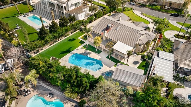 3916 Pinehurst Drive, Bakersfield, CA 93306