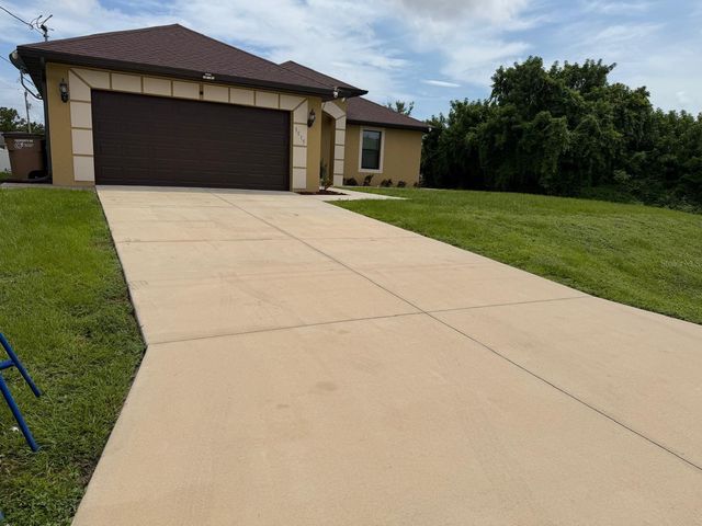3015 12TH STREET SW, Lehigh Acres, FL 33976
