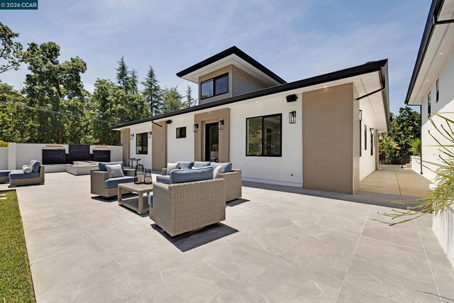 853 El Pintado Rd, Danville, CA 94526