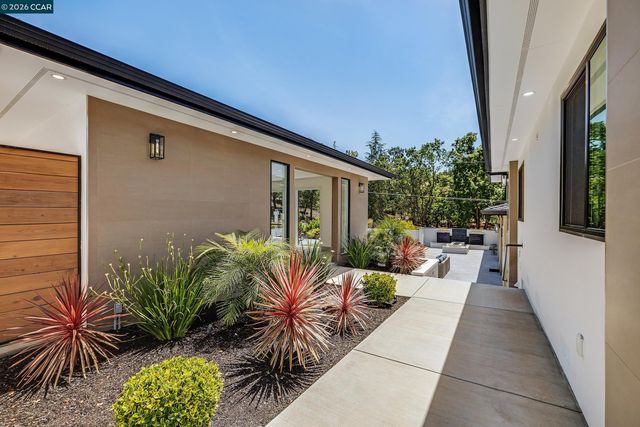 853 El Pintado Rd, Danville, CA 94526