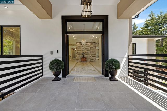 853 El Pintado Rd, Danville, CA 94526