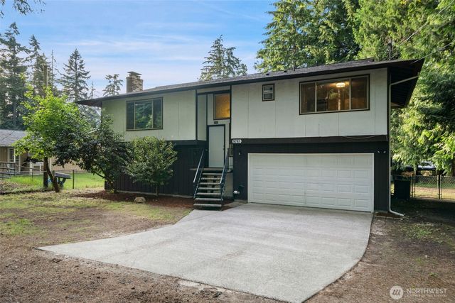 8785 SE Sedgwick Road, Port Orchard, WA 98366