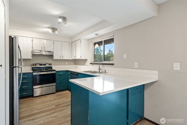 8785 SE Sedgwick Road, Port Orchard, WA 98366